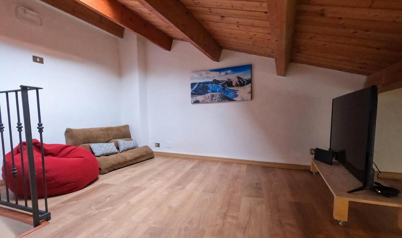 Bed and Breakfast San Domenico House - Centro Storico LʼAquila Zewnętrze zdjęcie