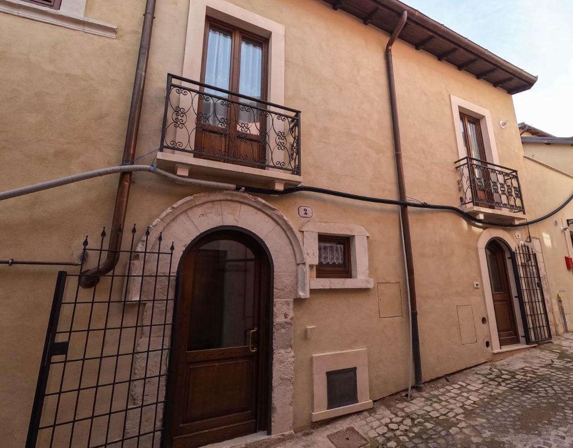 Bed and Breakfast San Domenico House - Centro Storico LʼAquila Zewnętrze zdjęcie